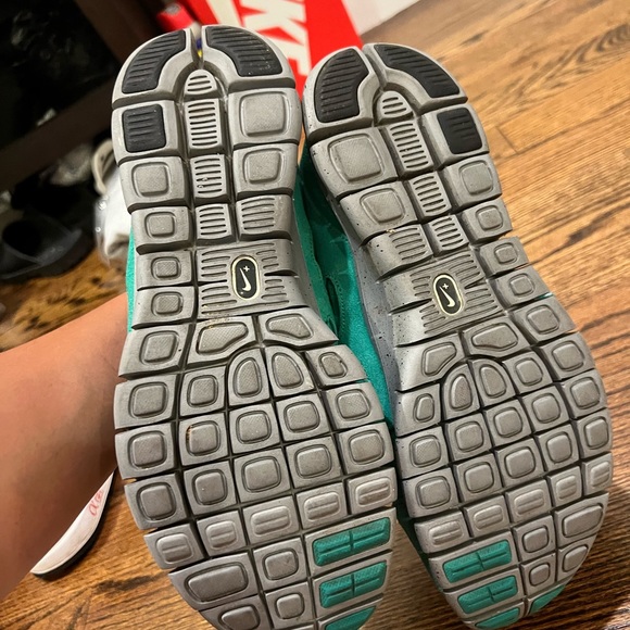 Nike Free Run 2 size 10.5 - Picture 3 of 3